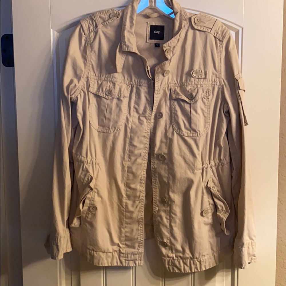 Women’s GAP military-style jacket tan/beige size S